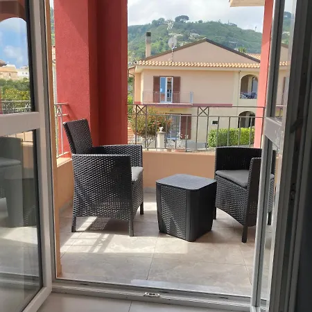 לינה וארוחת בוקר Gabriel Holidays