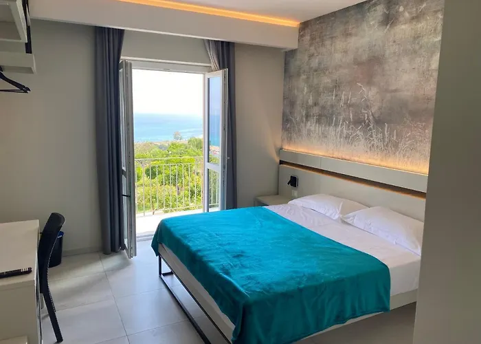 Gabriel Holidays Alojamento de Acomodação e Pequeno-almoço Tropea